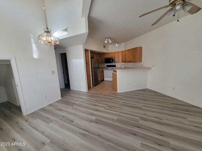 Photo - 280 S Elizabeth Way