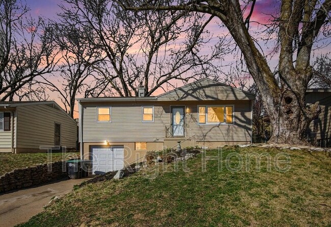 Building Photo - 1606 Cole Creek Dr