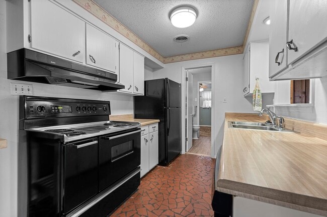 Photo - 319 Homeville Rd