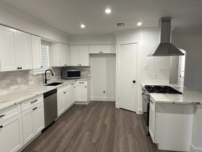 Photo - 4510 Bungalow Ln