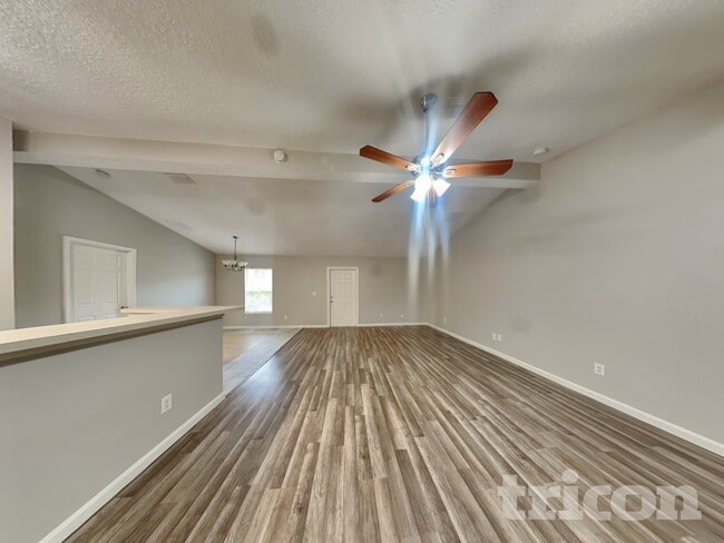 Photo - 13 Slocum Path