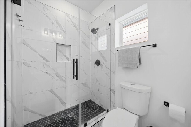 Photo - 5702 Breland St