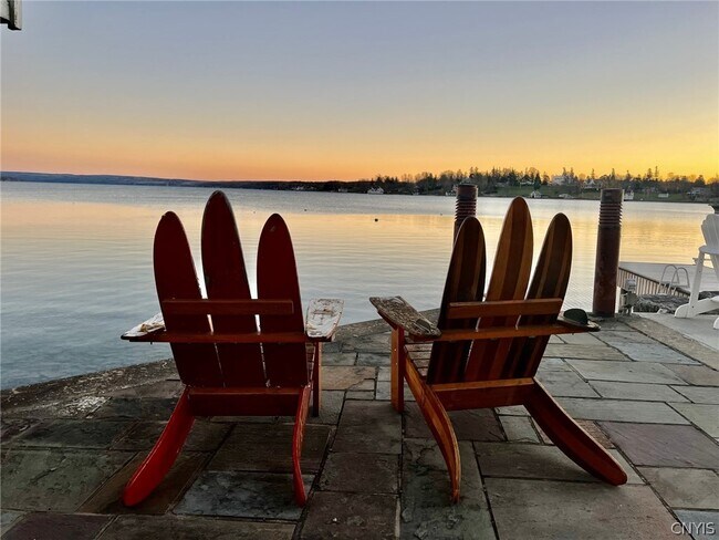 Photo - 58 E Genesee St