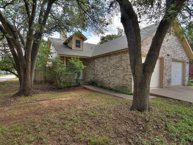 Photo - 3404 Blumie St