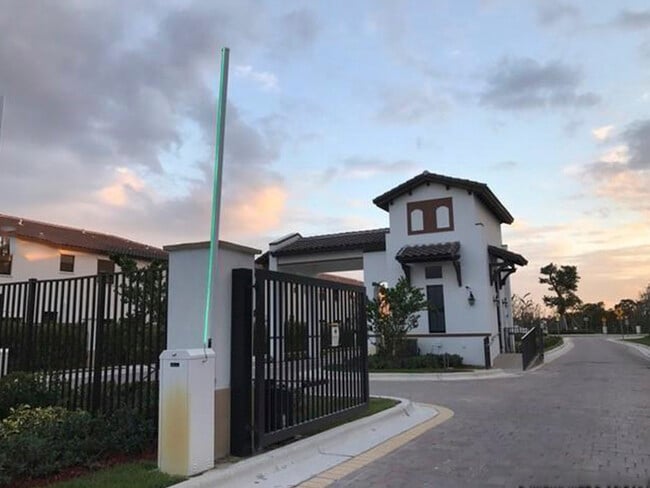 Photo - 8878 NW 103rd Ave