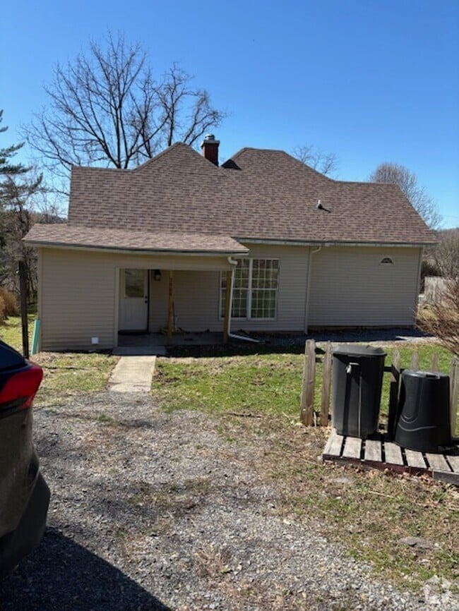 Building Photo - 3604 Underwood Ave Rental