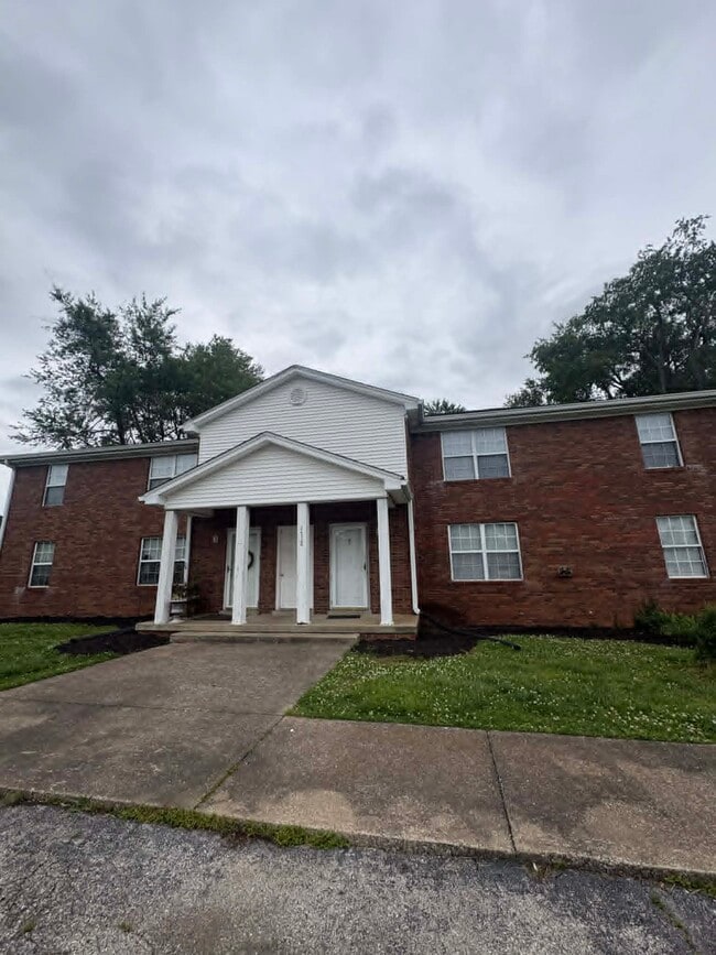 Building Photo - 1712 McGregor Ct