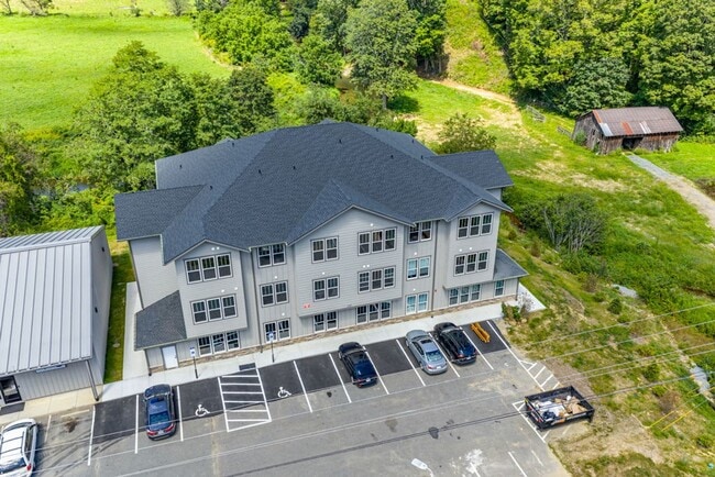 Photo - Willa Mountain Apartments