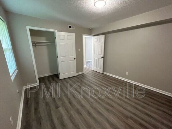 Photo - 123 Ingersoll Ave Unit Apt 2