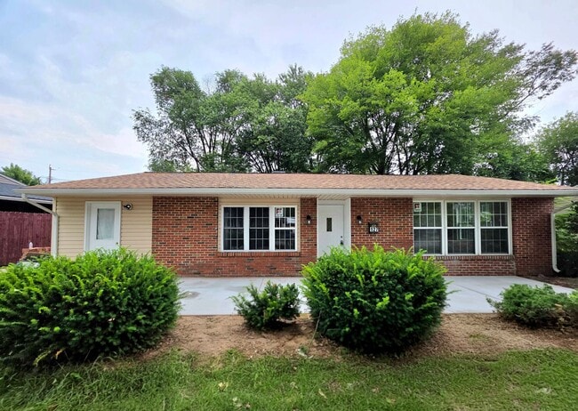 Building Photo - 4Bed/1Bath Available in Newark DE!