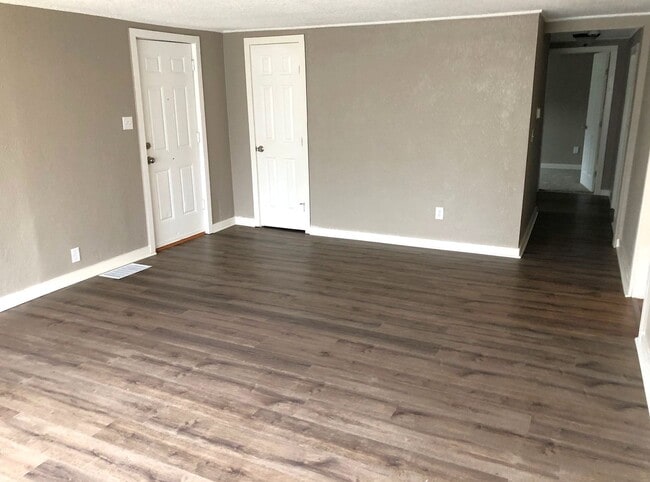 Photo - 1350 Sherman Ave Unit B