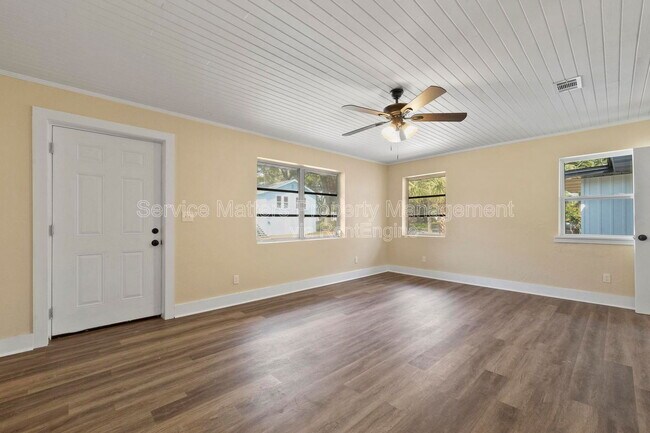 Photo - 1922 W Gregory St