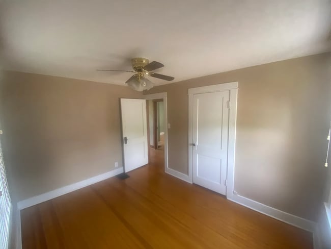 Photo - 1668 N Longview St