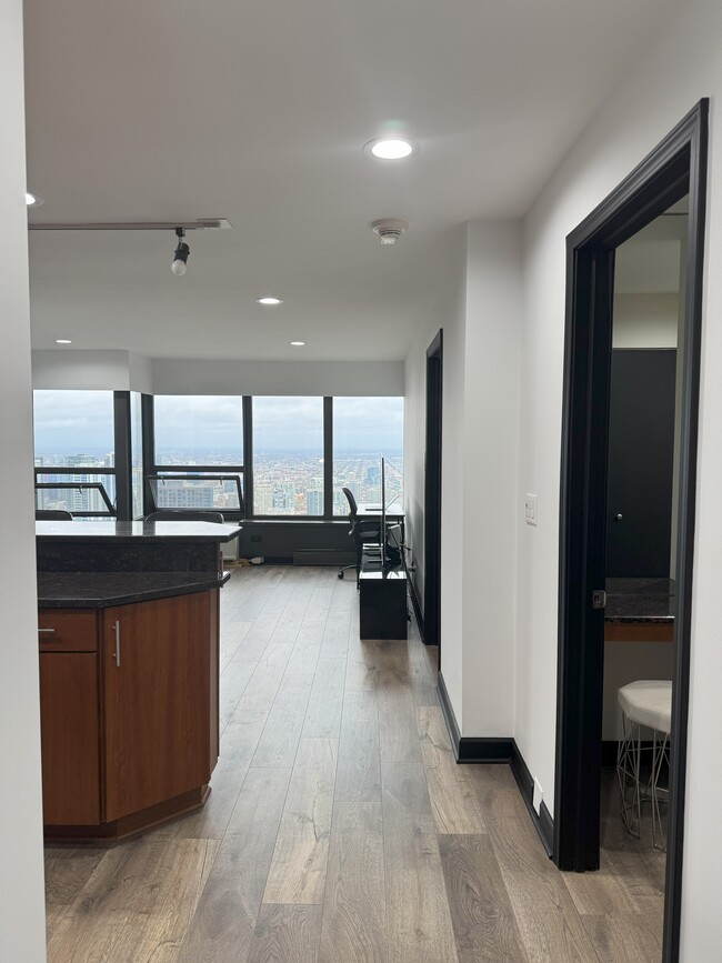 Photo - 30 E Huron St Unit 5605