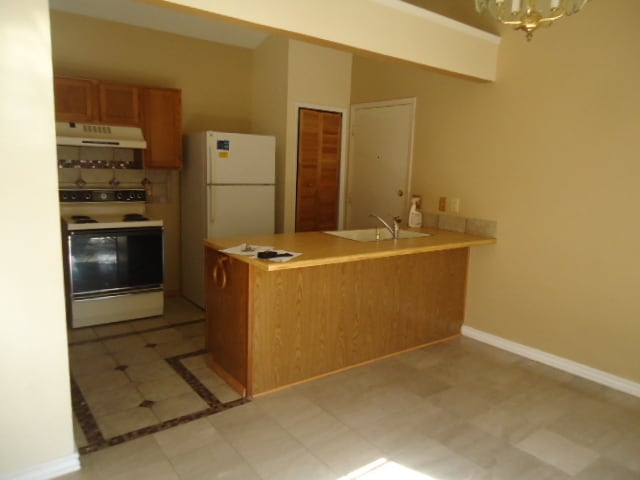 Photo - 2403 Hemlock Dr