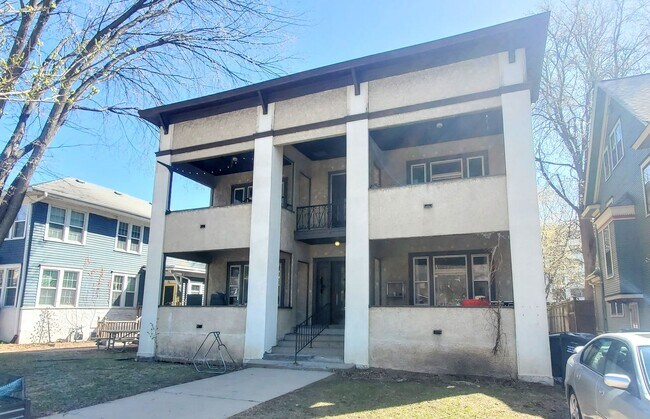 Building Photo - 2 Bedroom Apartment in Prospect Park Unit 2
