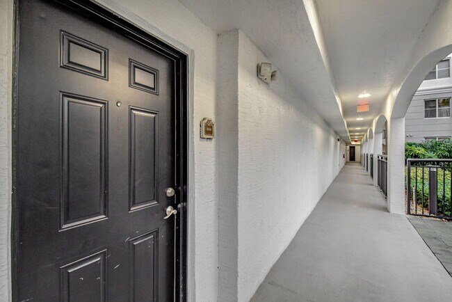 Photo - 1660 Renaissance Commons Blvd Unidad 2114