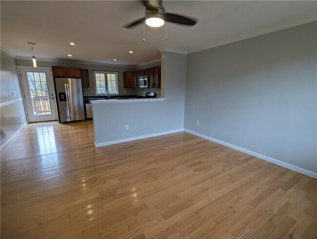 Photo - 47 King Phillip St