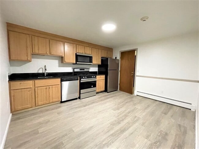 Building Photo - 4 Dodge Rd Unit 1-A10