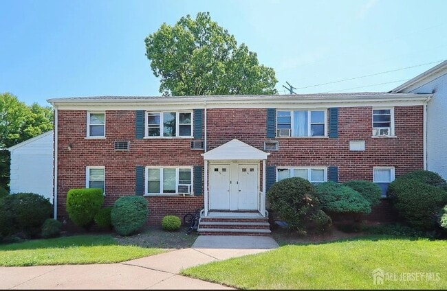 Building Photo - 5B Garfield Park Unit B
