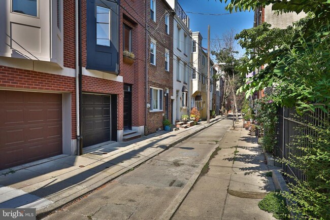Photo - 1706 Rodman St Townhome