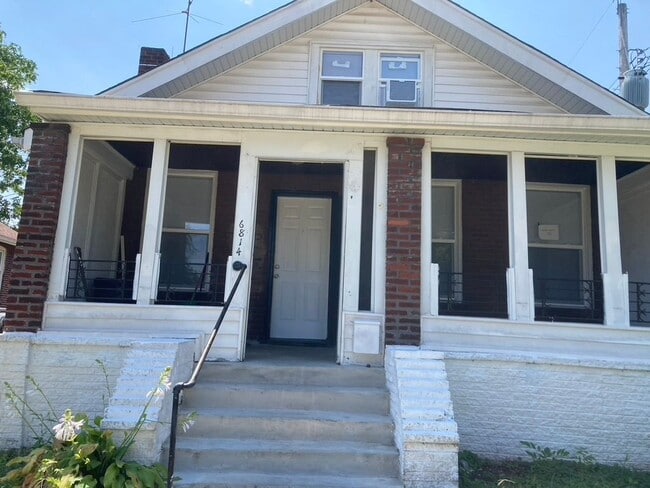 Building Photo - 6814 Primrose Ave