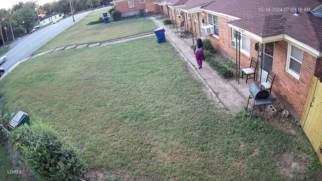 Building Photo - 2175 Kansas St