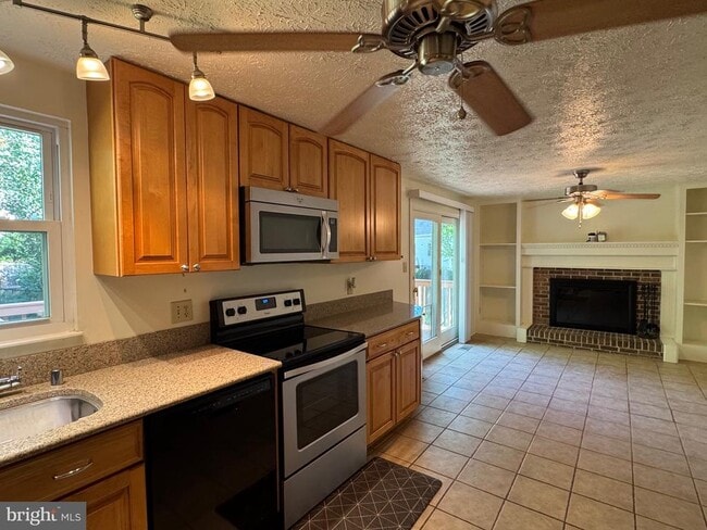 Photo - 12827 Framingham Ct