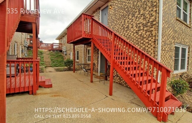 Photo - 335 Ridgeview Ave