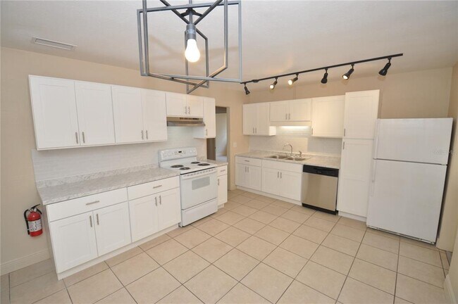 Photo - 1341 Ave S NW