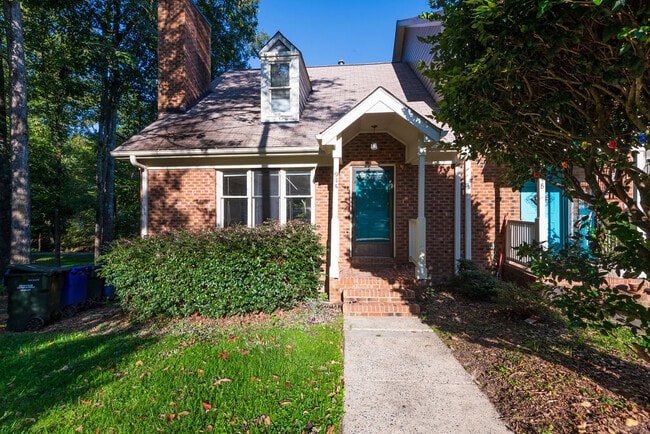 Building Photo - 5500 Fortunes Ridge Dr Unit 94A