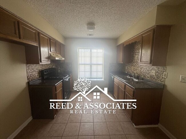 Photo - Lovely 3 Bedroom home in Southeast Area