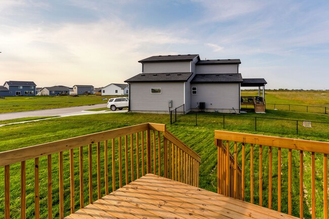 Photo - Prime Living: A Spacious Haven with Fenced Backyard in Ankeny