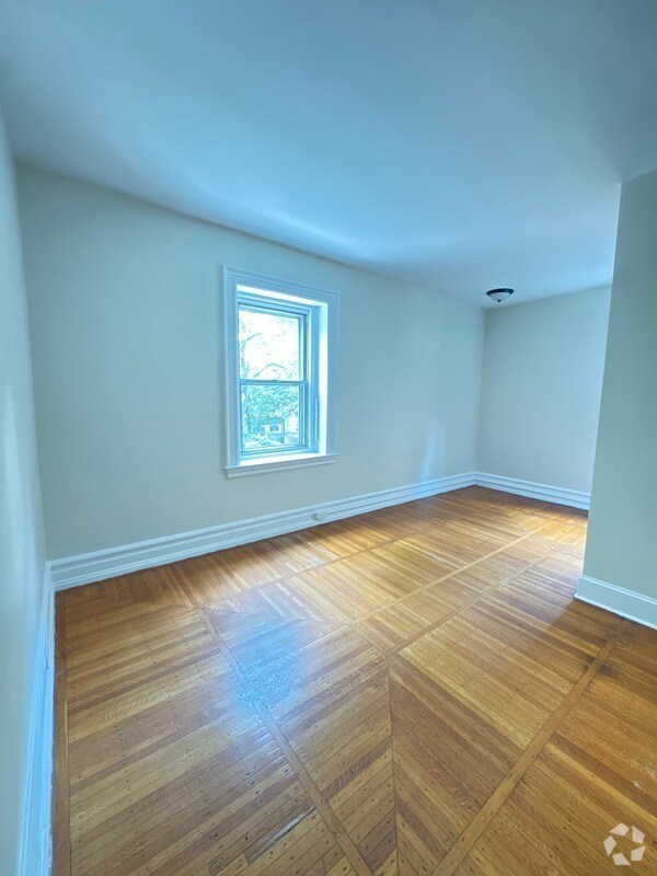 Building Photo - 236 Harvey St Unit 2R Rental