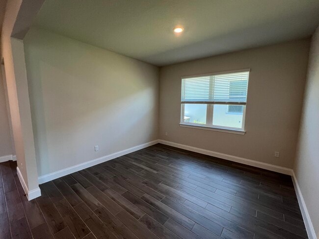Photo - 6305 Cloverdale Ave