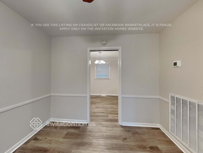 Photo - 562 Whispering Hills Dr