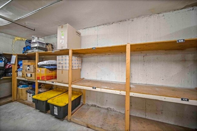 Photo - 50 Green St Unit 411