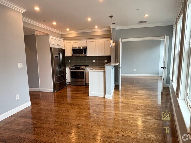 Building Photo - 38-42 Hyde Park Ave. Unit 5 Rental