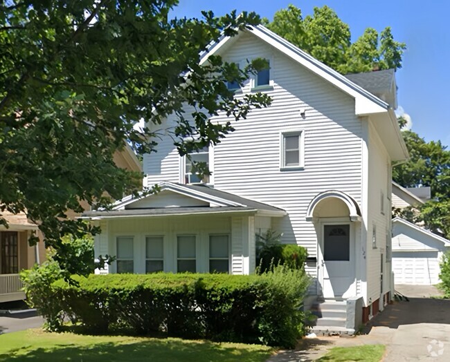 Building Photo - 124 Ellicott St Rental