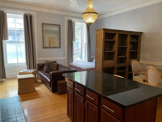 Photo - 105 Beacon St Unit 3