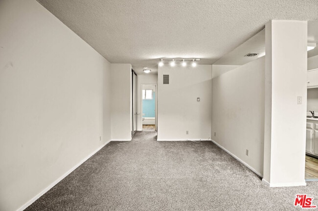 Photo - 1295 Federal Ave Unit 3
