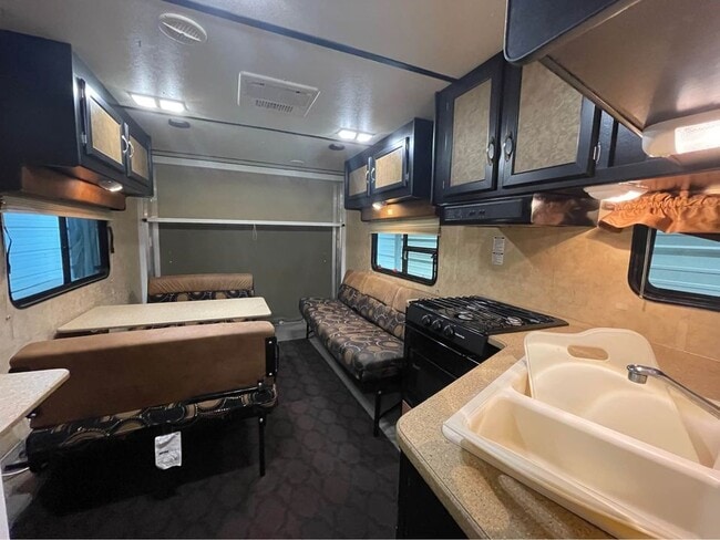Photo - 5250 US-441