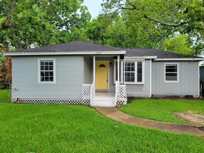Photo - 2306 Downey Dr House