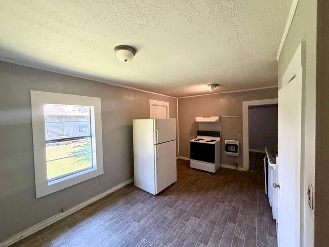 Photo - 2602 6th Ave N