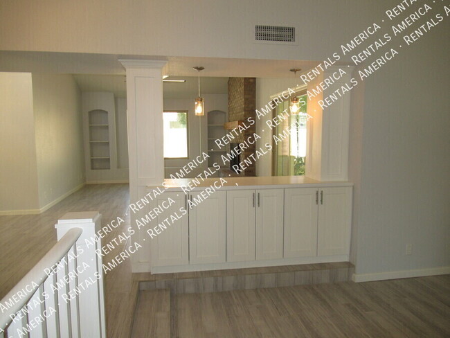 Photo - 380 E Barbarita Ave