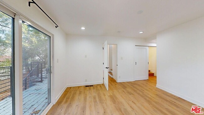 Photo - 3424 Oak Glen Dr