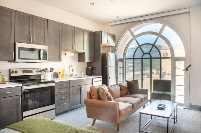 333 W State St Unit SI ID1379054P