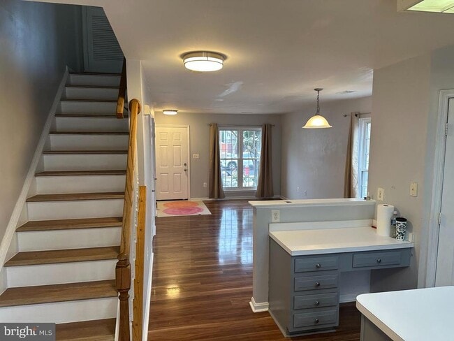 Photo - 43004 Beachall St