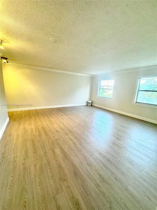 Photo - 2008 Jackson St Condo Unit B7