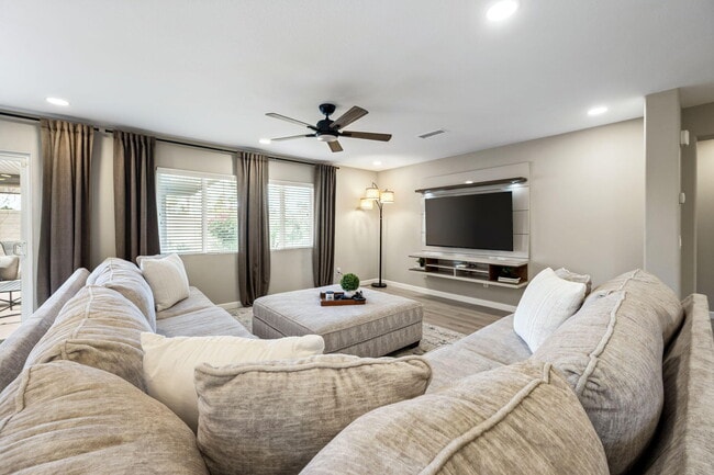 Photo - 84131 Azzura Way House